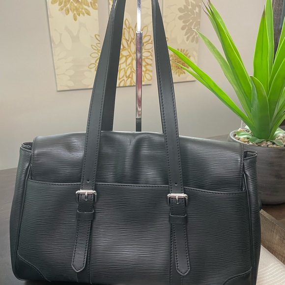 💯 authentic Louis Vuitton Black Epi Segur - smoker’s bag - COA included - Picture 2 of 10